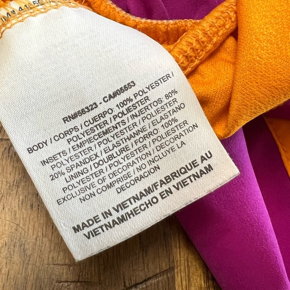 Nike Athletic Shorts and Nike No Show Socks Bundle Small - Picture 15 of 16